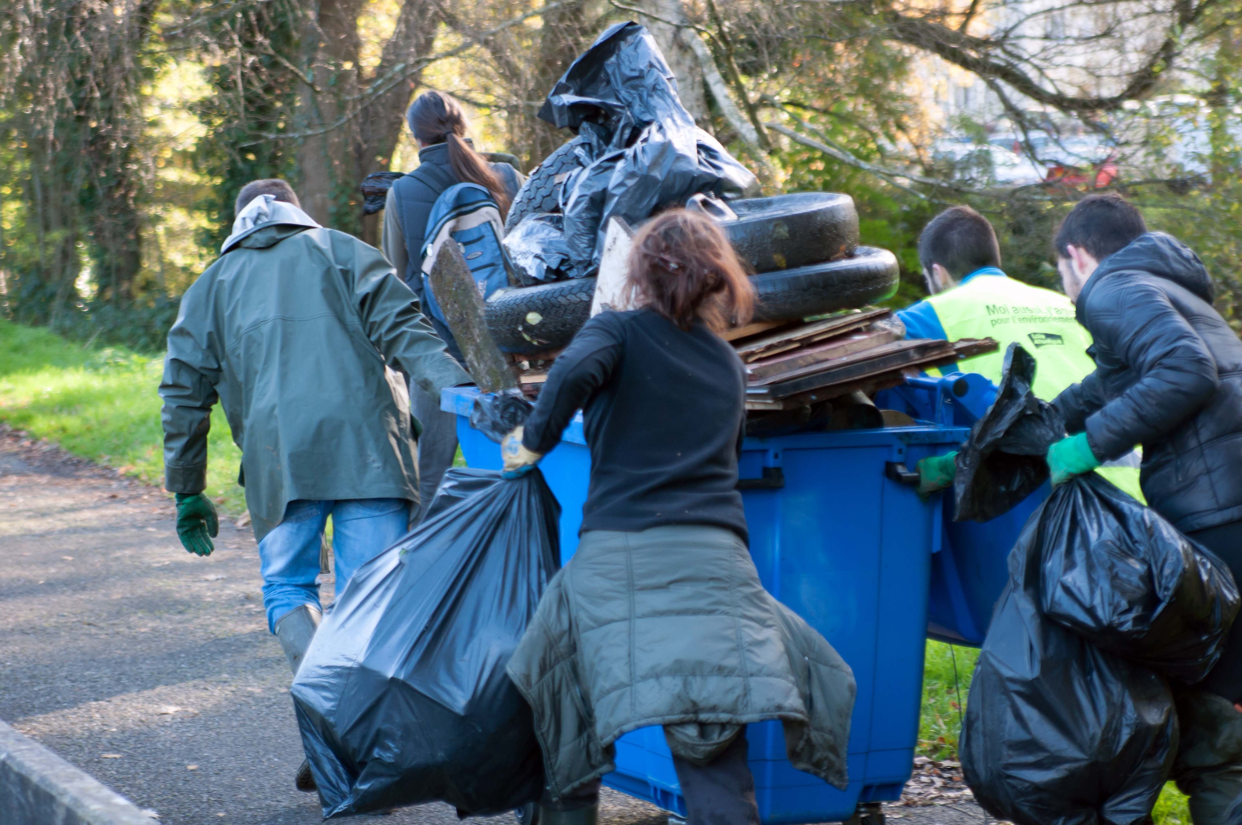 Ramassage de déchets Fédération des amis de l’Erdre